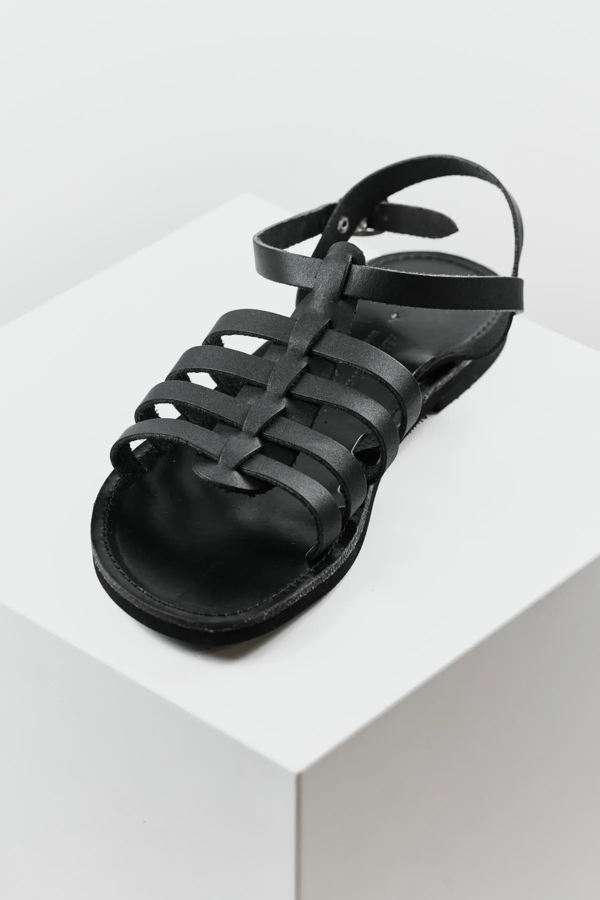 00 / Greek island sandals / black