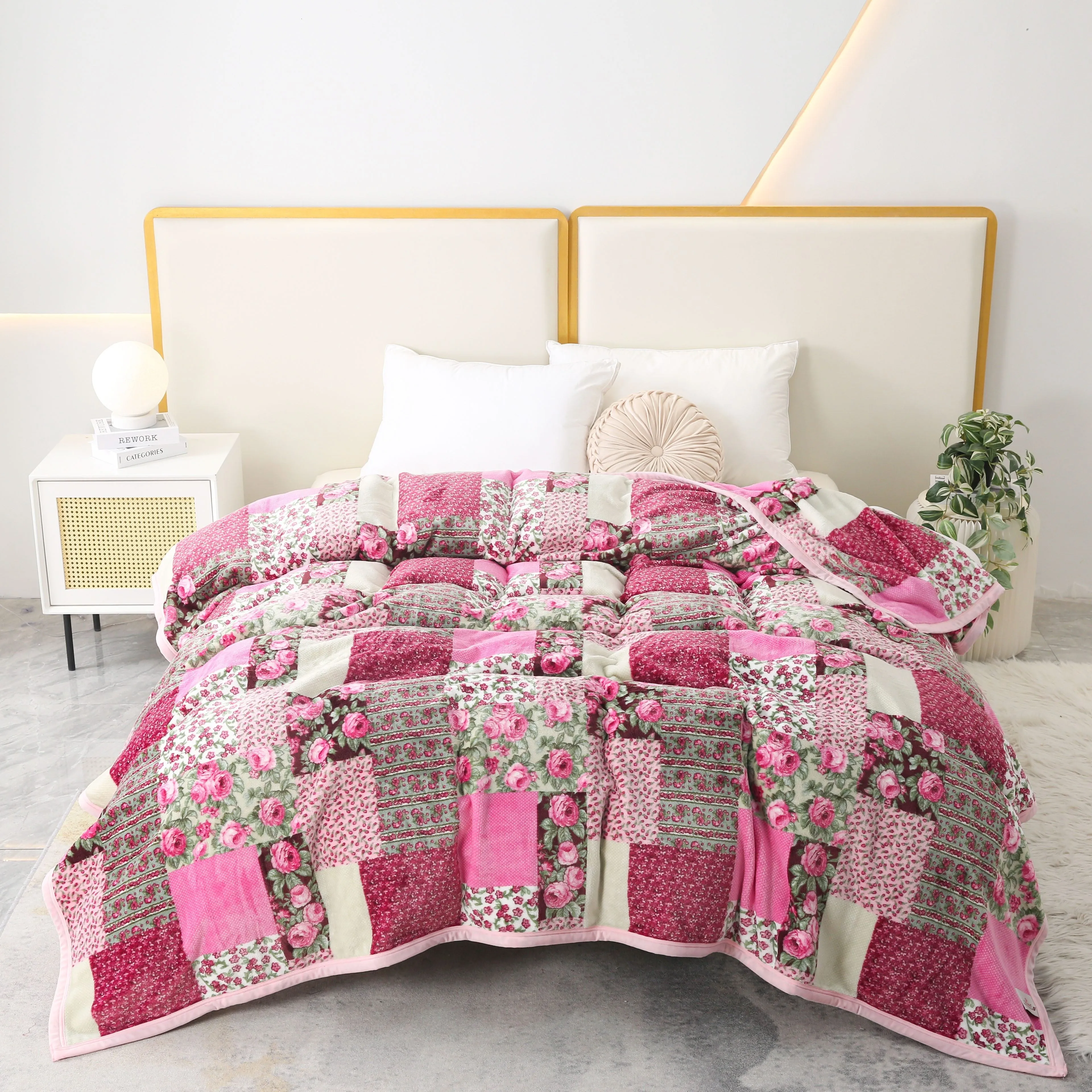 1pc 400g Flannel Pink Flower Patchwork Blanket Thickened Warm Winter For Sofa Office Bedroom Airplane, Light Luxury Premium, All Seasons Universal, Skin-friendly And Soft And Comfortable, Multi-purpose Blanket