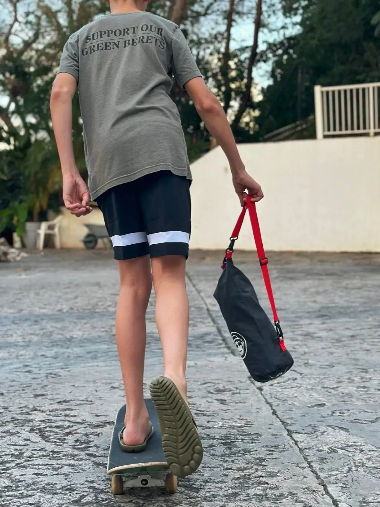 Eco-Friendly Seaweed Green Flip Flops & Versatile Drybag by GUDO