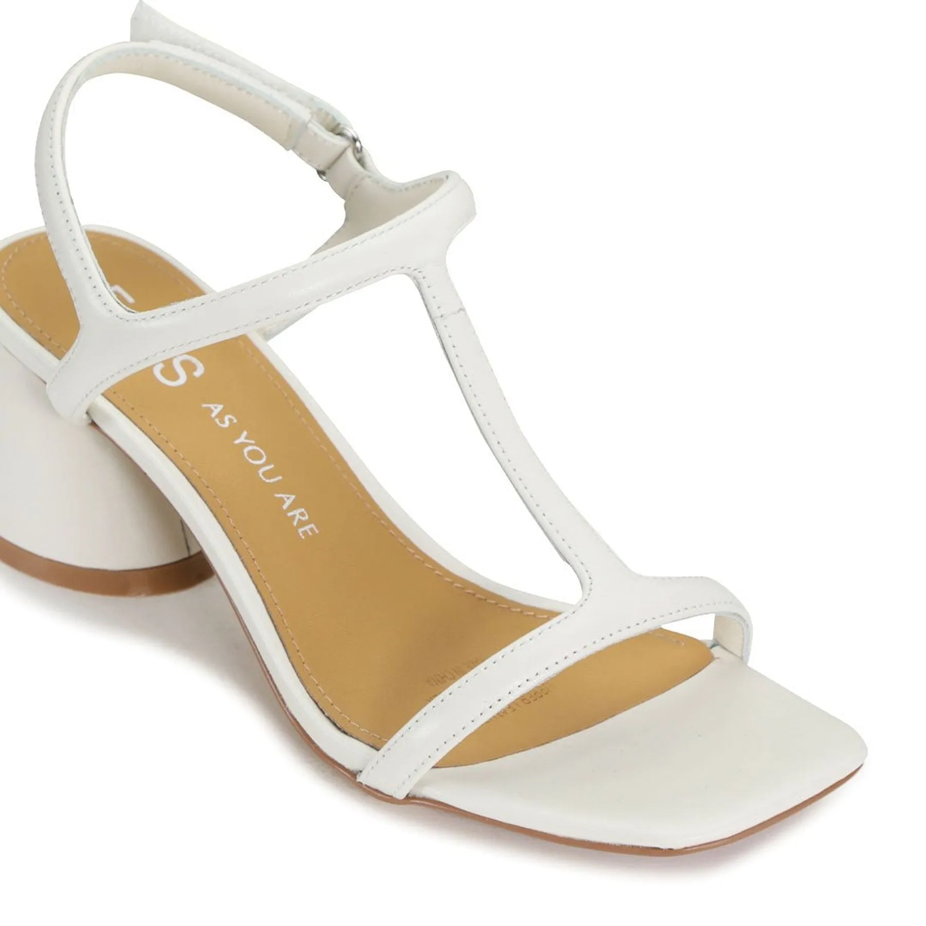 PETRAS LEATHER HEEL SANDAL