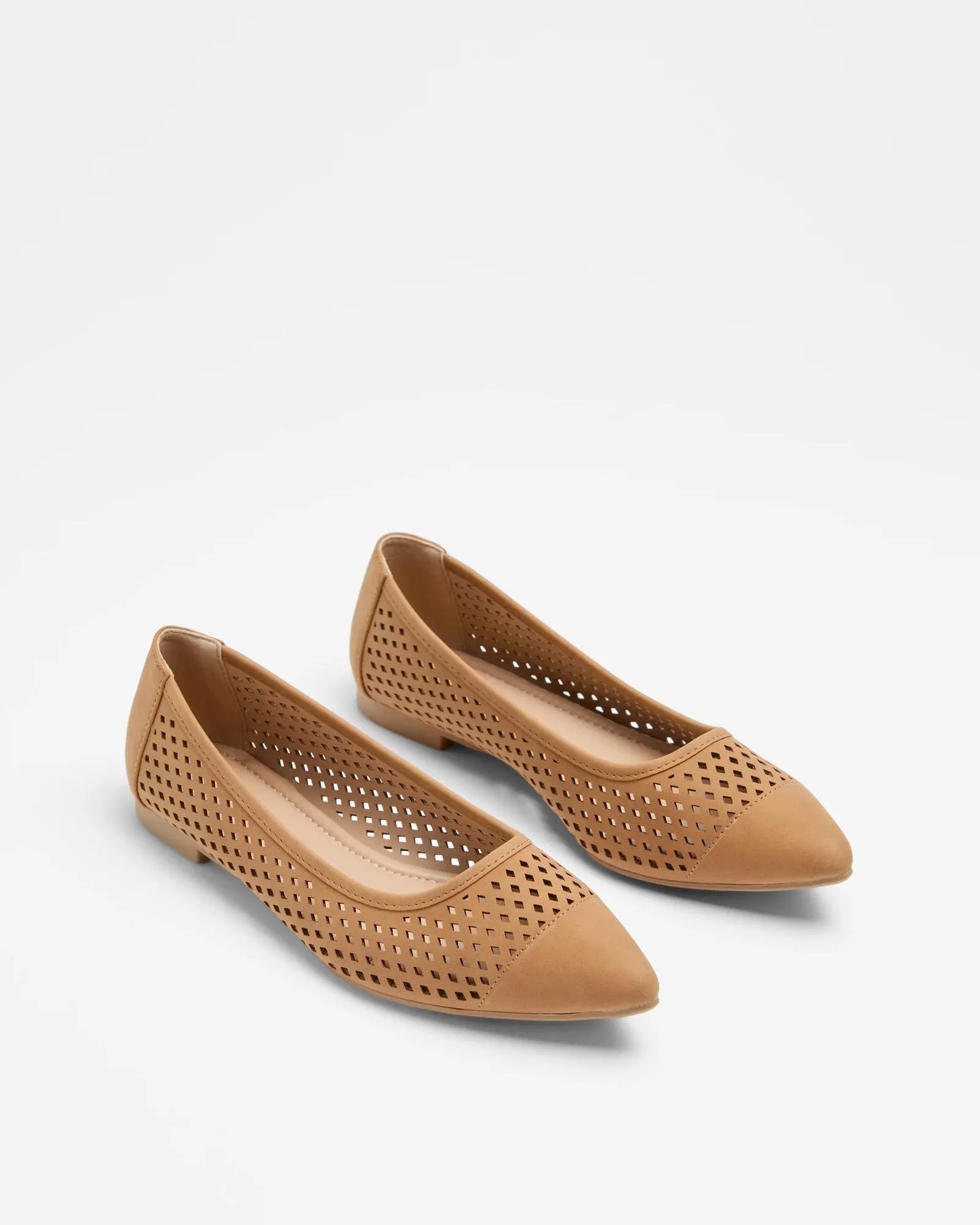 popular  Womens Cut Out Detail Pointed Flat - Folia - Tan