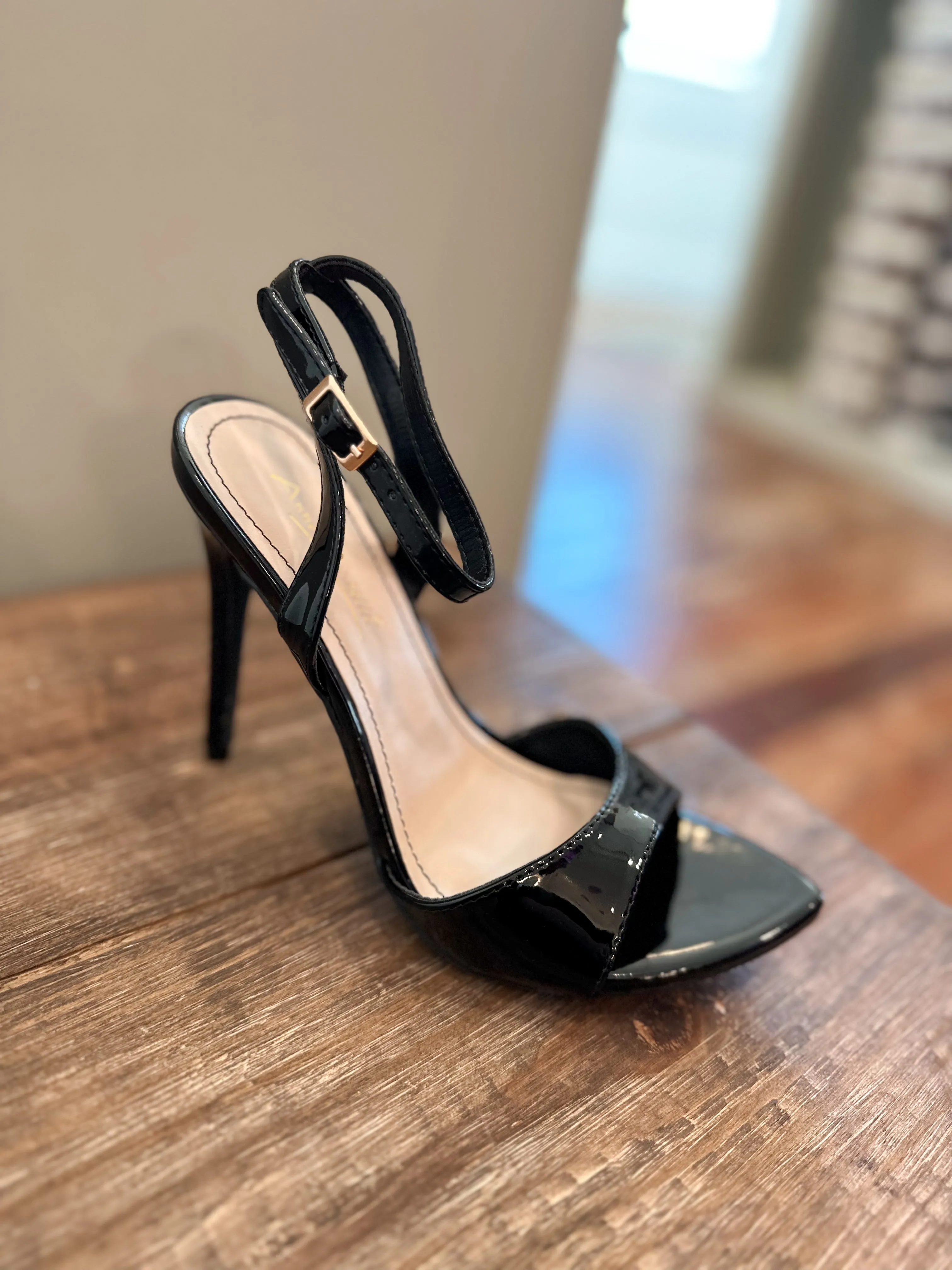 Sassy Black Heel