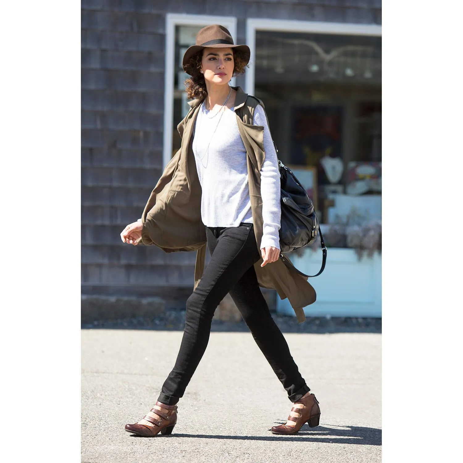 Women's Earth Serano Black Leather